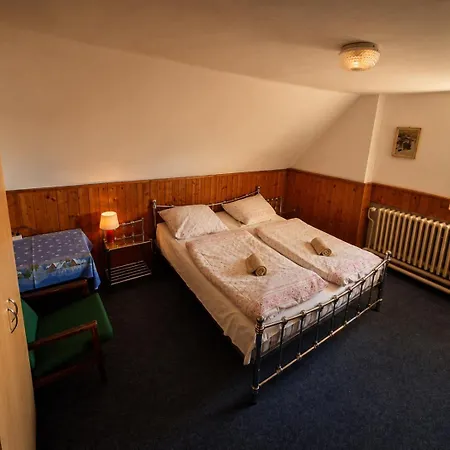 Prazanka Semesterbostad Horni Krupka